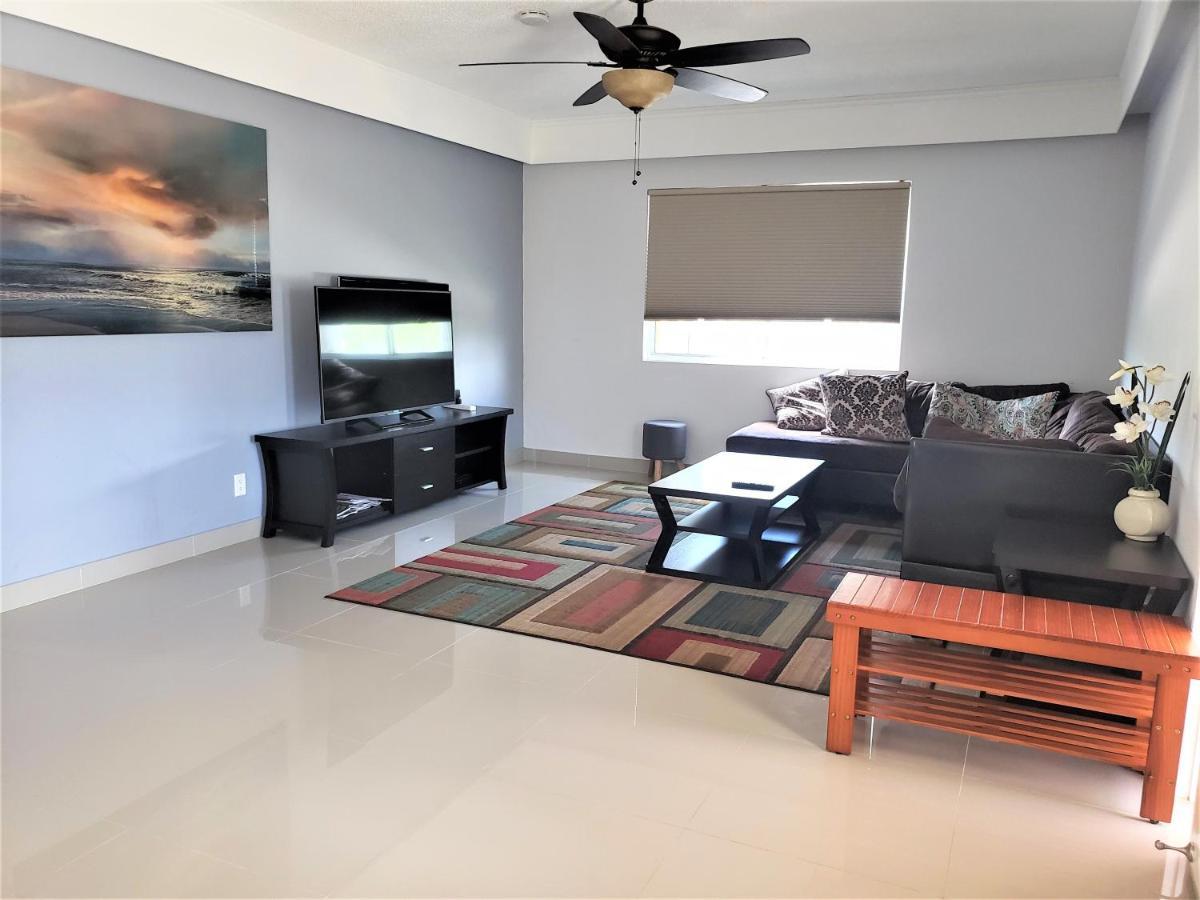 Swan Boutique Apartment Tamuning Buitenkant foto